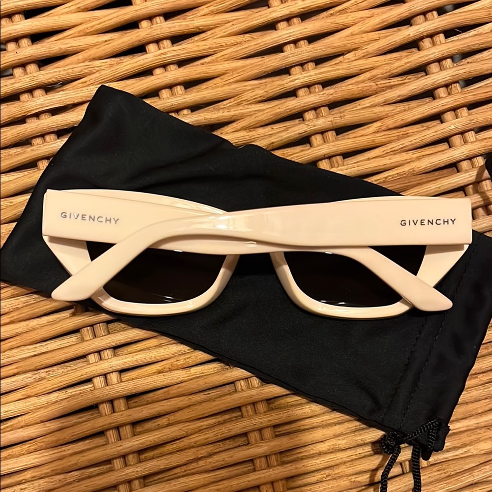 Givenchy Chic White Sunglasses - image 3